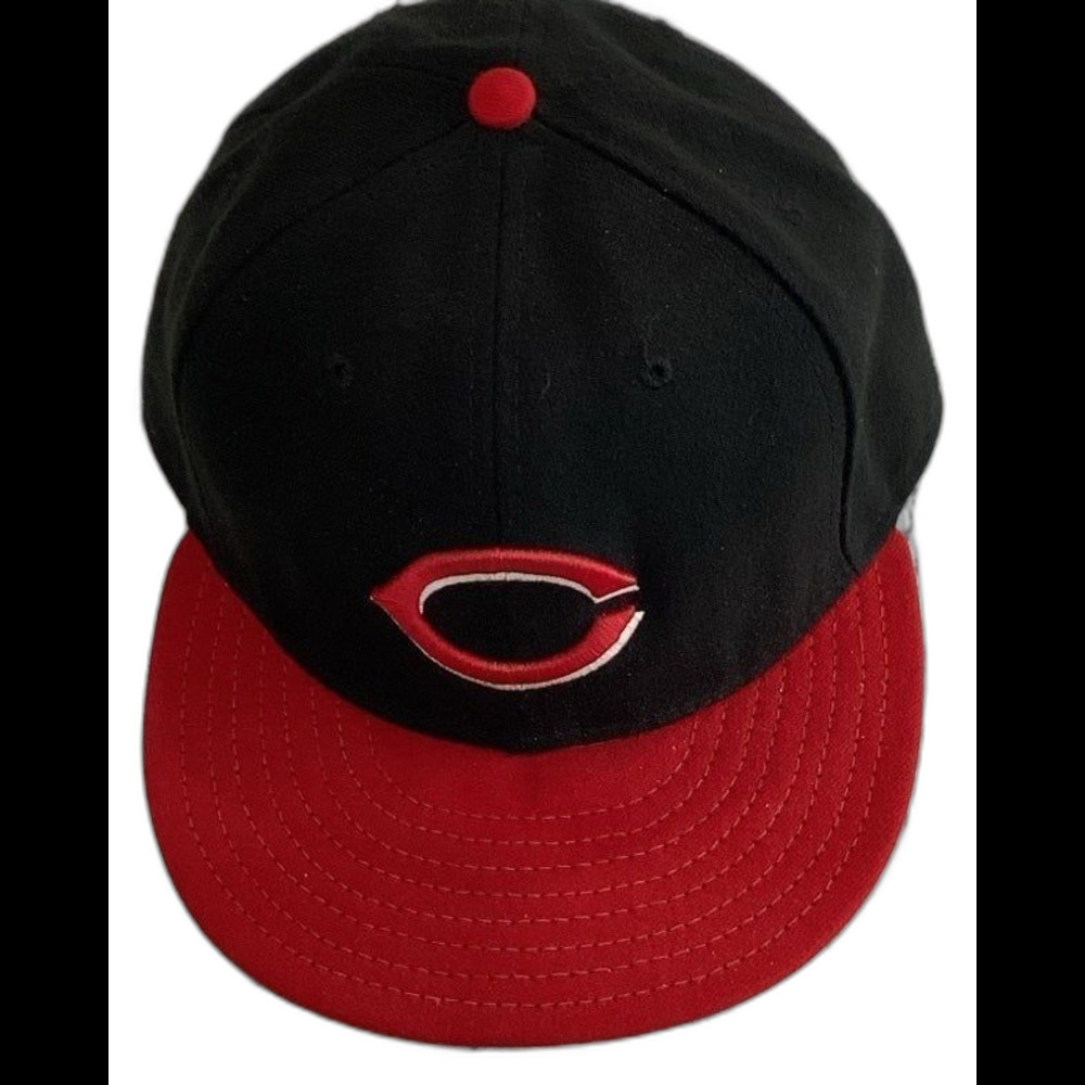 New Era Cap Hat Unisex Size 7 5/8 Color Red Black Cincinnati Reds On Field